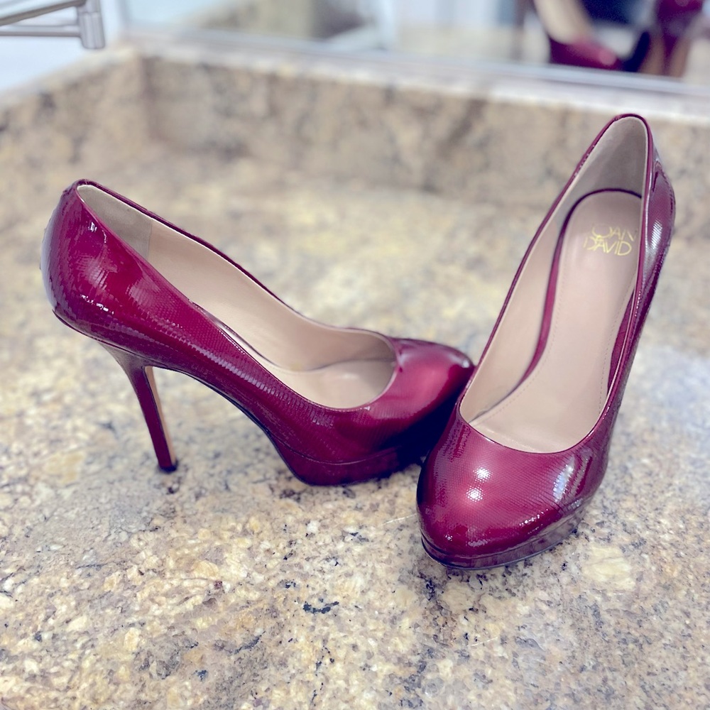 Gorgeous red patent leather Joan & David heels ❤️